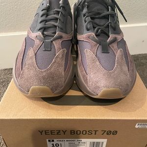 Brand new Yeezy Boost 700